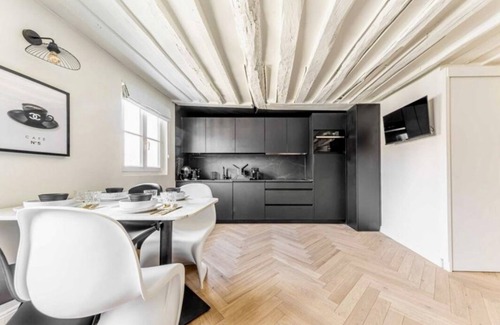 Quartier de la Place-Vendome Apartment | Appartement de Standing Dans le Centre Historique de Paris