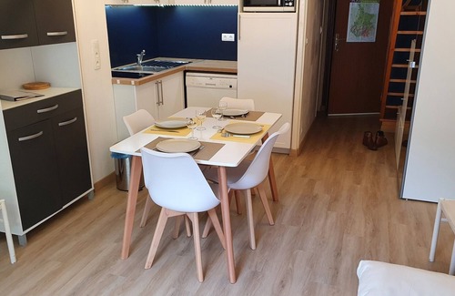 Cauterets Apartment | Appartement en Centre Ville Avec Terrasse Exposée Ouest