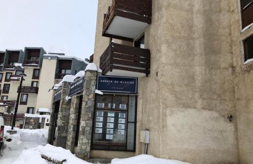 Val Claret Apartment | Appartement familial au pied des pistes avec balcon et services inclus à Tignes Val Claret - FR-1-641-12