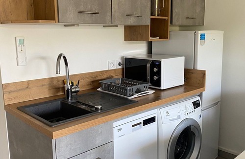 La Faviere Apartment | Appartement F2+ gde Terrasse, Garage Securisé, Piscine Dans L'immeuble vue mer