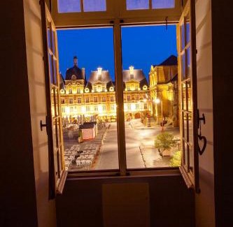 Charleville-Mezieres Apartment | Appartement charmant Charleville-Mézières 45m² Vue sur la ville