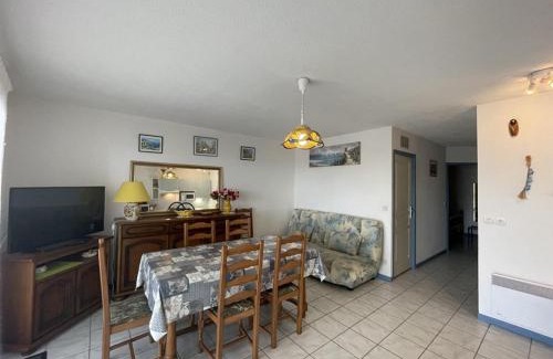 Vieux-Boucau-les-Bains Apartment | Appartement central pour 6 pers. avec animaux admis et parking - FR-1-379-141