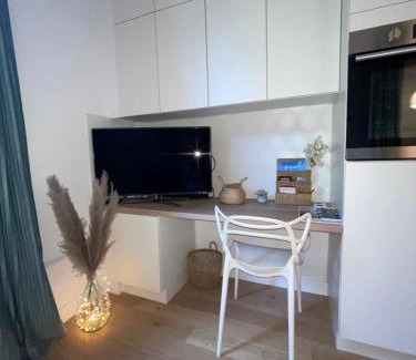 Thermal Apartment | Appartement François 1er