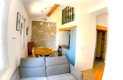 Gambetta Apartment | Appartement L'Authentique Duplex Montpellier Centre Ville Proche Gare