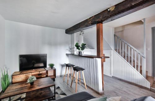 Champ de Foire Apartment | Appartement Le Spacieux Bressan - Hyper-Centre