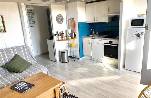 Le Penon Apartment | Appartement lumineux à 4 min de la plage avec terrasse, parking privé et WIFI ! - FR-1-239-999