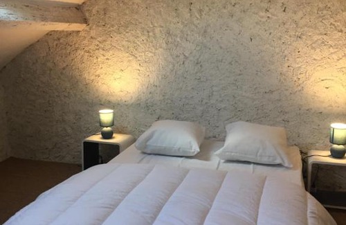 Aurillac Apartment | appartement Marie Maurel Duplex et sa pizza offerte