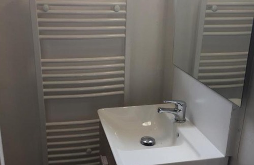 Aurillac Apartment | appartement Marie Maurel Duplex et sa pizza offerte