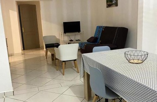 Le Gosier Apartment | Appartement moderne au Gosier avec jardin et terrasse