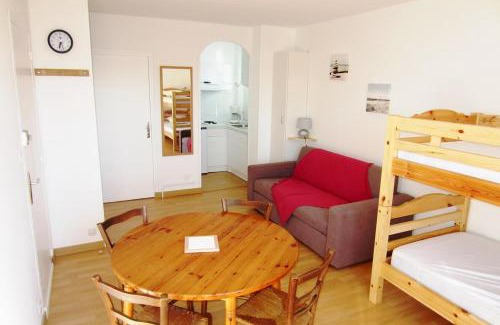 Soorts-Hossegor Apartment | Appartement Pour 4 Personnes Face A La Plage De La Graviere- Residence San Michele