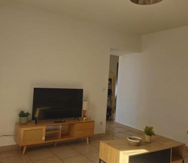 Pomerols Apartment | Appartement proche de la mer