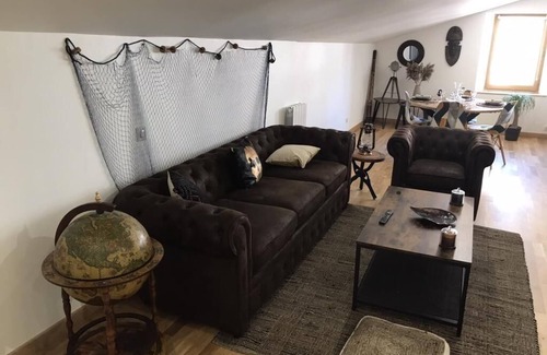 Clermont-Ferrand Apartment | Appartement Rénové Lumineux au Cœur des Remparts