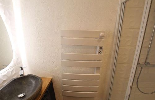 Briancon Apartment | Appartement rénové 4 pièces avec mezzanine et 3 chambres, au cœur de Briançon, proche commerces et télécabine - FR-1-330C-118