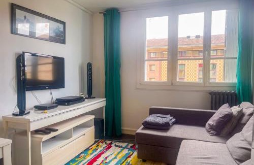 Saint-Cyprien Apartment | Appartement Saint Cyprien