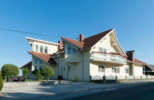 Kukmirn Apartment | Appartement Schober