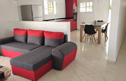 Petit-Canal Apartment | Appartement Spacieux, Moderne, Équipé, 800 m D'une Plage