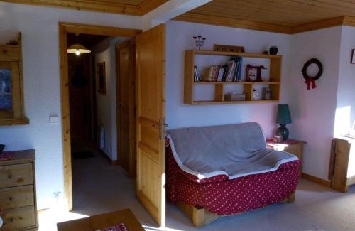 Les Allues Apartment | Appartement spacieux 3 chambres Méribel, proche pistes, balcon, parking inclus - FR-1-355-183