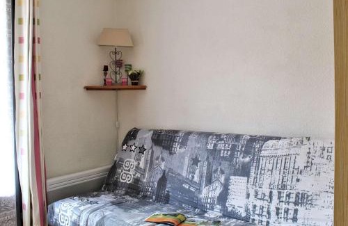 Risoul Apartment | Appartement studio cosy à Risoul - Idéalement situé, 4 couchages - FR-1-330-126