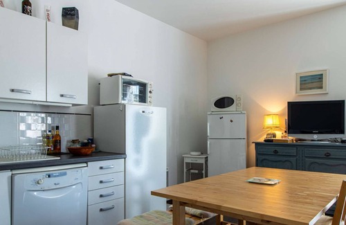 Pleherel-Plage-Vieux-Bourg Apartment | Appartement T3, à Deux pas de la Plage L'anse du Croc et de sa vue sur le Cap Fréhel