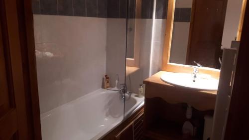 Valmeinier Apartment | Appartement Valmeinier 4 à 5 personnes Résidence LAGRANGE