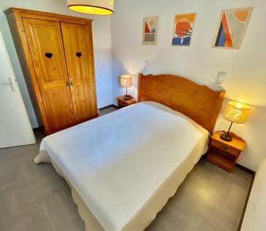 Vars Apartment | Appartement Vars sur les pistes de ski avec piscine