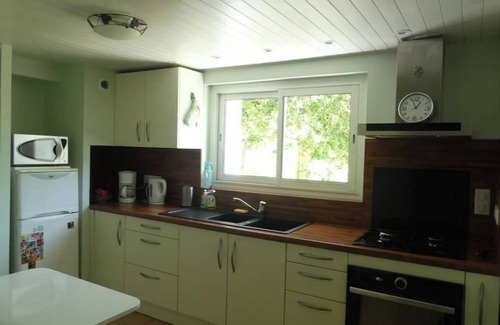 Cuguron Apartment | Appartement vue Pyrénées Avec Activités Petits et Grands à Proximité