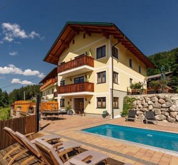Haus House | Apparthaus Taxegger