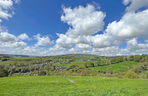Ogden House | Apple Cottage: 19th Century Charm in Calder Valley