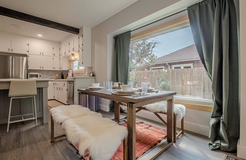 Fruita House | Apple Hacienda: Fruita Basecamp w/Style