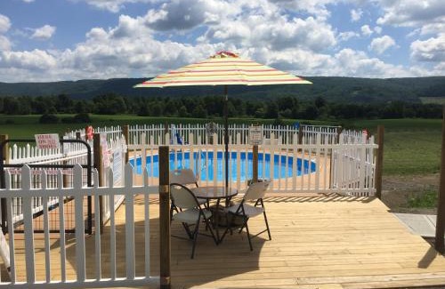 Milford Hotel | Apple Inn and Suites Cooperstown Area