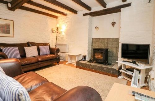 Lostwithiel House | Apple Loft