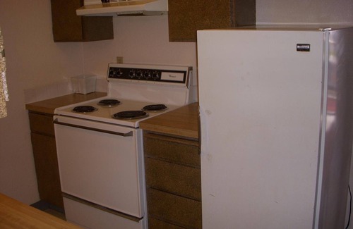 North Spokane Hotel | Apple Tree Inn