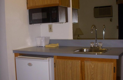 North Spokane Hotel | Apple Tree Inn