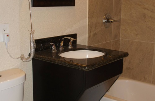 Victorville Hotel | Apple Valley Hotel & Lodge