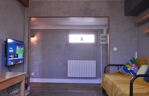 Maisons-Alfort Apartment | Appt 5mins to Paris Gare de Lyon with terrace