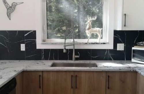 Hemlock Valley Cabin | Après-Ski Lodgen