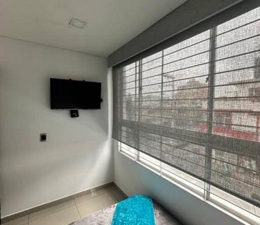 Quinta Paredes Apartment | Apt 101 embajada americana , corferias agora g12