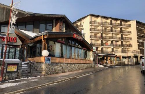 Font-Romeu-Odeillo-Via Apartment | apt cosy, 4 pers, plein centre ville, parking offert