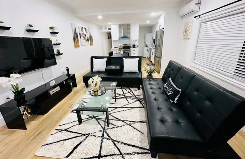 Boyle Heights Apartment | Apt de Lujo Cerca de Donwtown / Disneyland / Playas