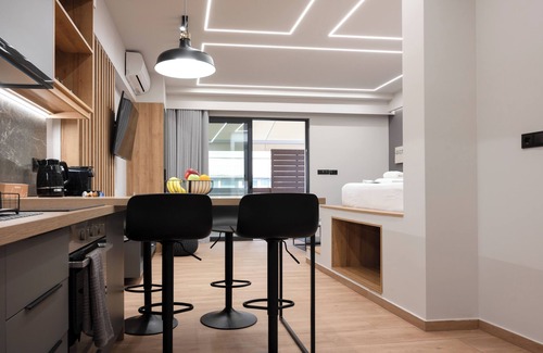 Monastiraki Apartment | Apt in Monastiraki with hot-tub, Dream in Athens