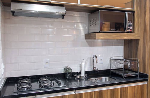 Enseada Apartment | Apt moderno a 240 metros da praia DW6172