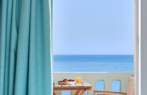 Malevizi Hotel | Aptera Beach