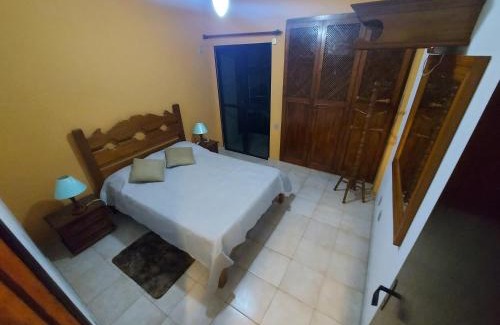 Vila Nova Apartment | Apto 04 qtos, aconchegante, localizado em prédio frente Praia do Forte