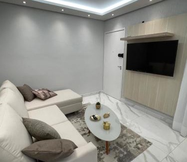 Camargos Apartment | Apto 201 bloco 02 · Apto Moderno em frente à Arena MRV/Expominas