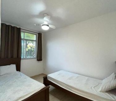 Conjunto Jacaraipe Apartment | Apto 2Q perto da praia!