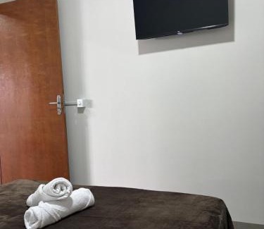 Bandeirantes Apartment | Apto Bandeirantes PR - Tv Smart, Ar condicionado, Frigabar, Wifi