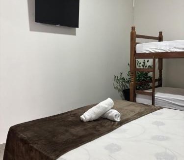 Bandeirantes Apartment | Apto Bandeirantes PR - Tv Smart, Ar condicionado, Frigabar, Wifi