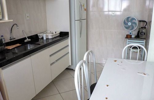 Vila Assuncao Apartment | Apto com wi-fi, ar cond. e garagem à 100m da praia