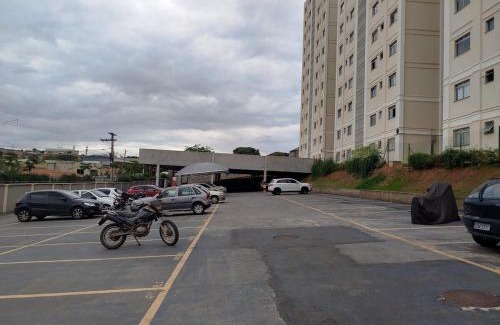 Vespasiano Apartment | Apto completo, elevador e segurança