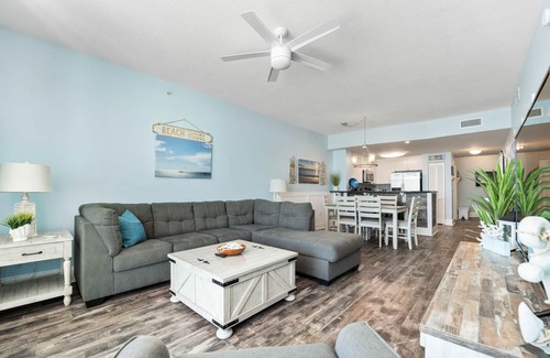 Panama City Beach Condo | π΄ Aqua 408 β Gulf-Front Luxury Steps from Pier Park! βοΈ